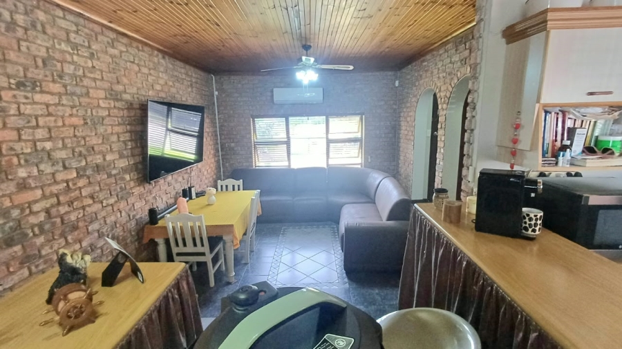 3 Bedroom Property for Sale in Strelitzia Park Eastern Cape